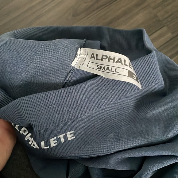 Alphalete amplify shorts size small - Picture 4 of 6